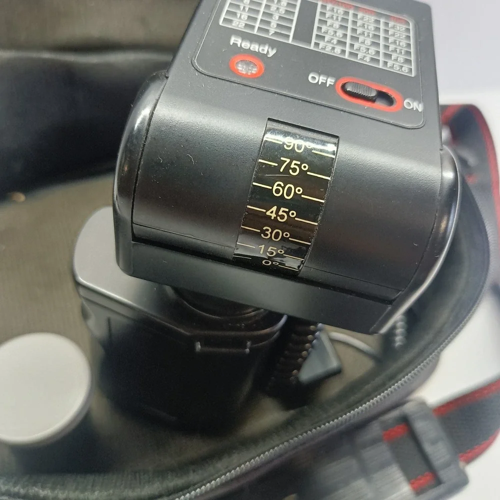 Canon Motor Drive TC-5000‎ 35mm Film Red Eye Reduction With Floodlight Untested